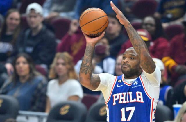 开云在线-大帝缺席无碍76人季前赛连胜 小阵容实验大获成功