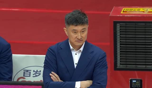开云体育-为何遭福建双杀?杜锋直言不讳,肯定1人爆发,胡明轩拿态度说事
